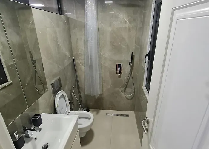 Center Apartment *