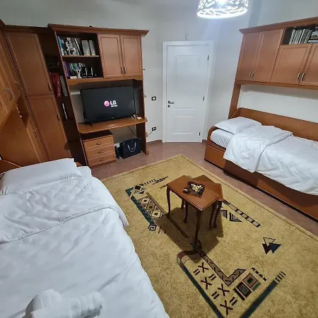 Center Daire Tiran